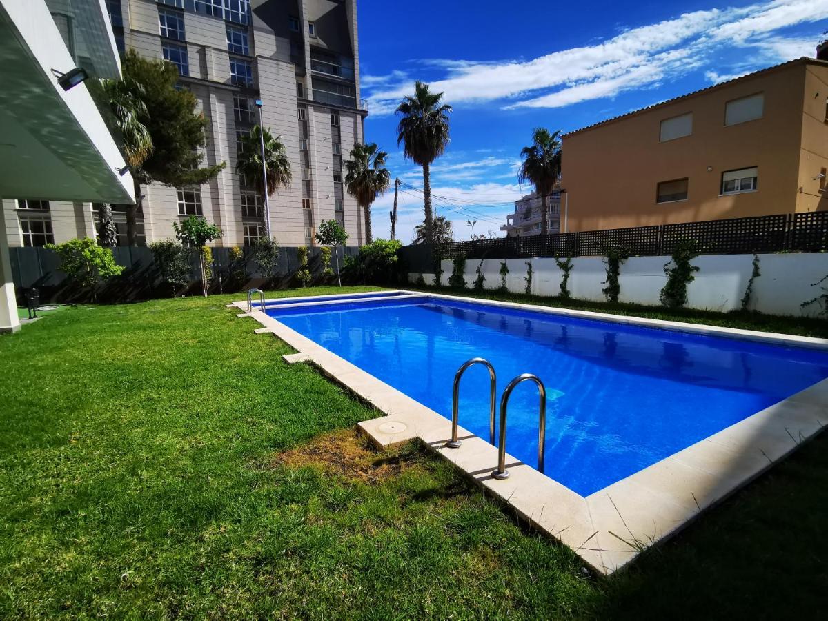 Superior Calpe Pearl Beach Екстериор снимка